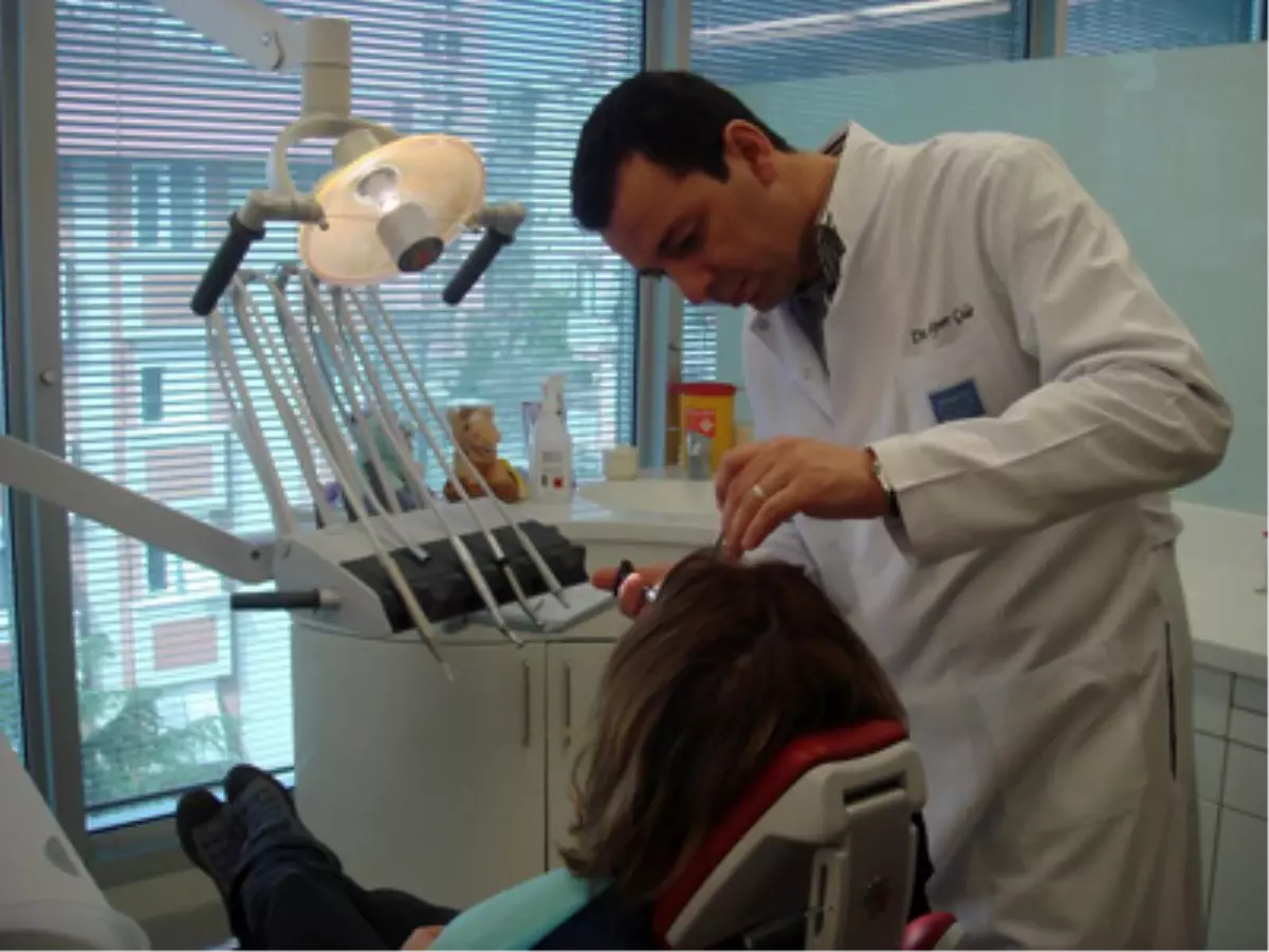 Gelin Gülüşü: Bembeyaz Bir Gülüşle "Evet"