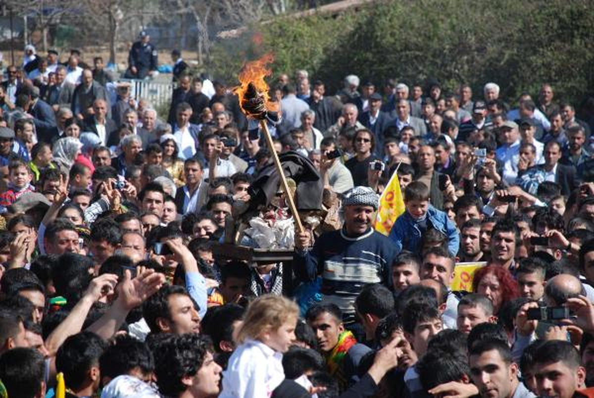 Hasip Kaplan'a Aydın'da Polis Çiçeği