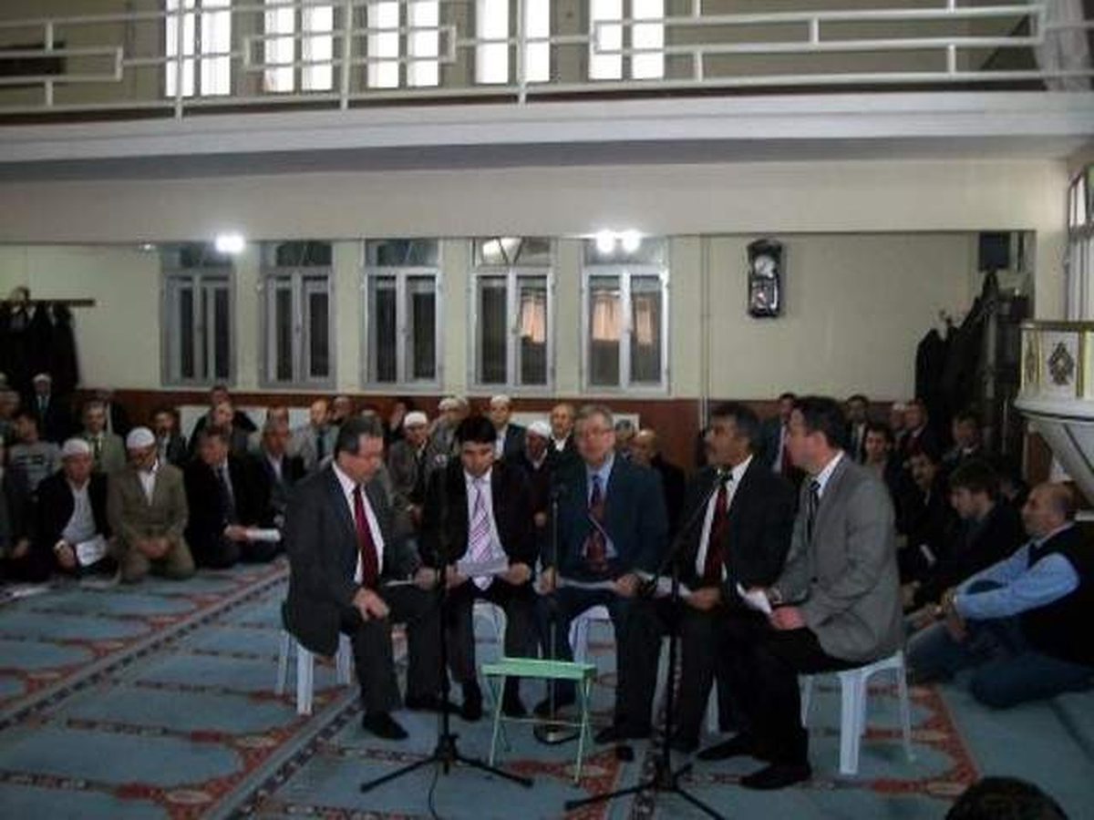 İlahi Okuma Yarışmasında Final Heyecanı