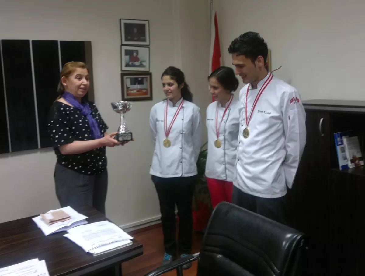 İstanbul Gastronomi Festivali\'ne, Mengen Yüksekokulu Öğrencileri Damga Vurdu