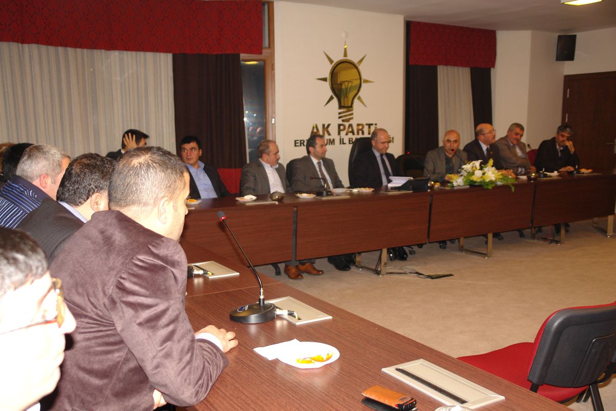 Korkut\'tan Ak Partiye Hizmet Turu