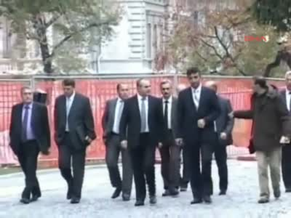 Kuzeydeki Sırplar, Srbistan Seçimlerinin Kosova\'da da Düzenlenmesinde Israr Ediyor