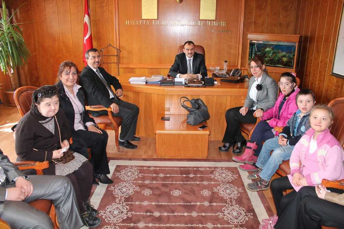 Milli Eğitim Müdürü Yılmaz'dan Şenlik Yibo İncelemesi