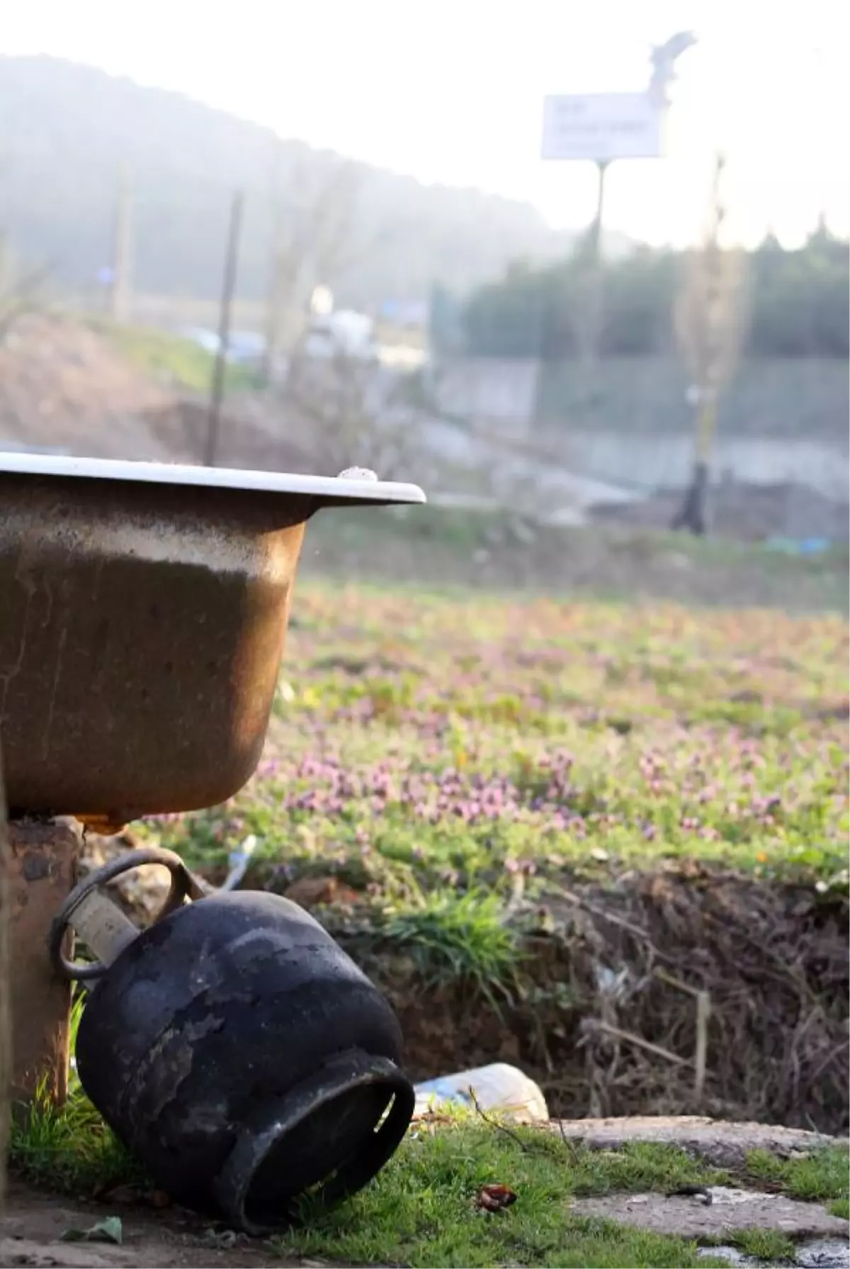 Nevzat Demir Tesisleri Yanında Yangın
