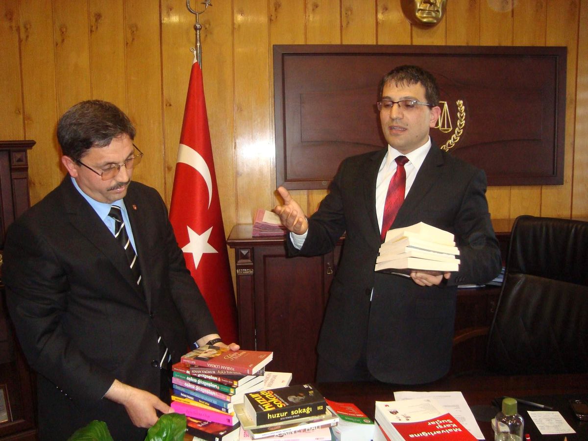 Ödemiş Cezaevi\'nde Her Koğuşa Kütüphane Kuruluyor