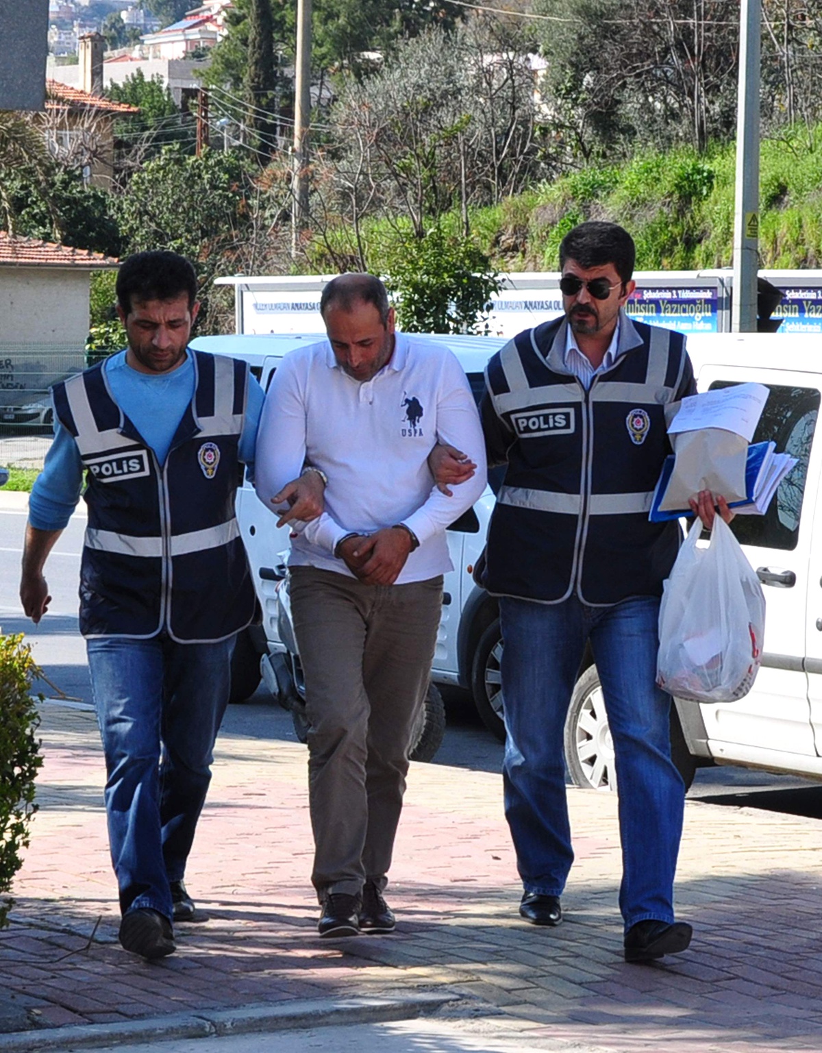 Pos Makineli Kredi Kartı Hırsızı Yakalandı