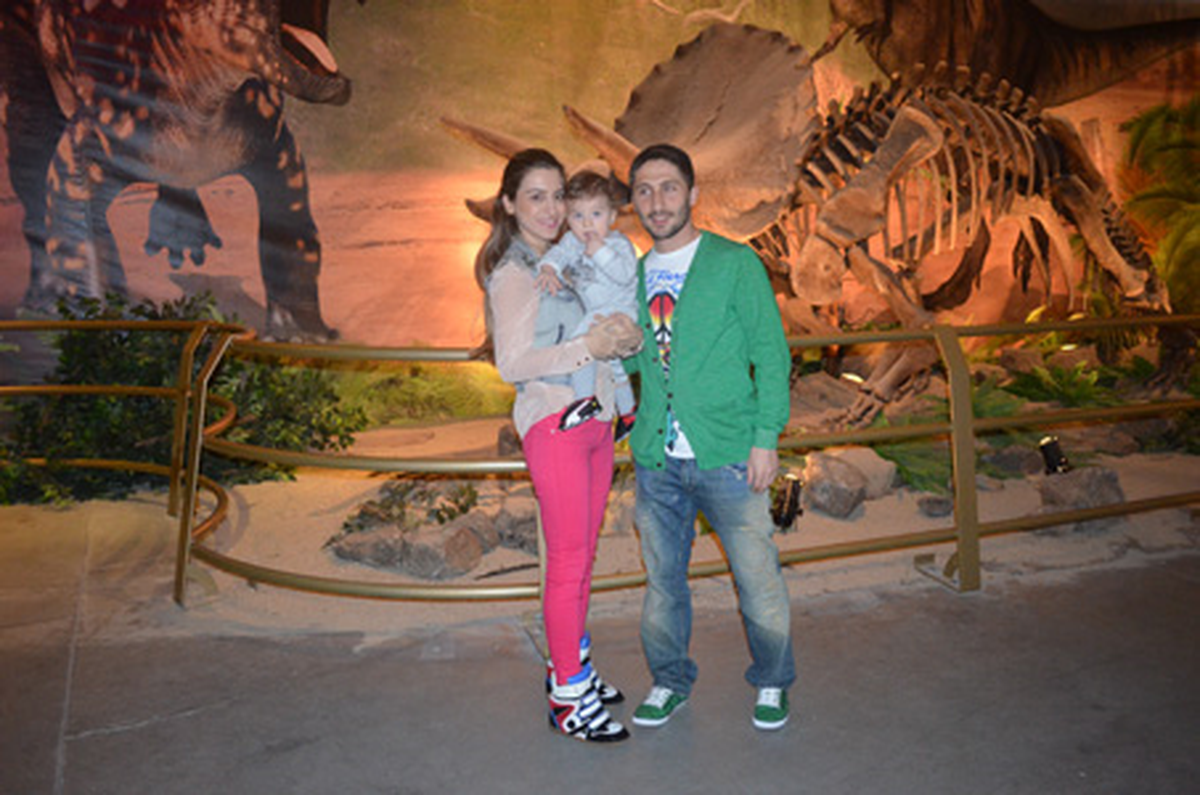 Sarıoğlu Ailesi Jurassic Land\'deydi