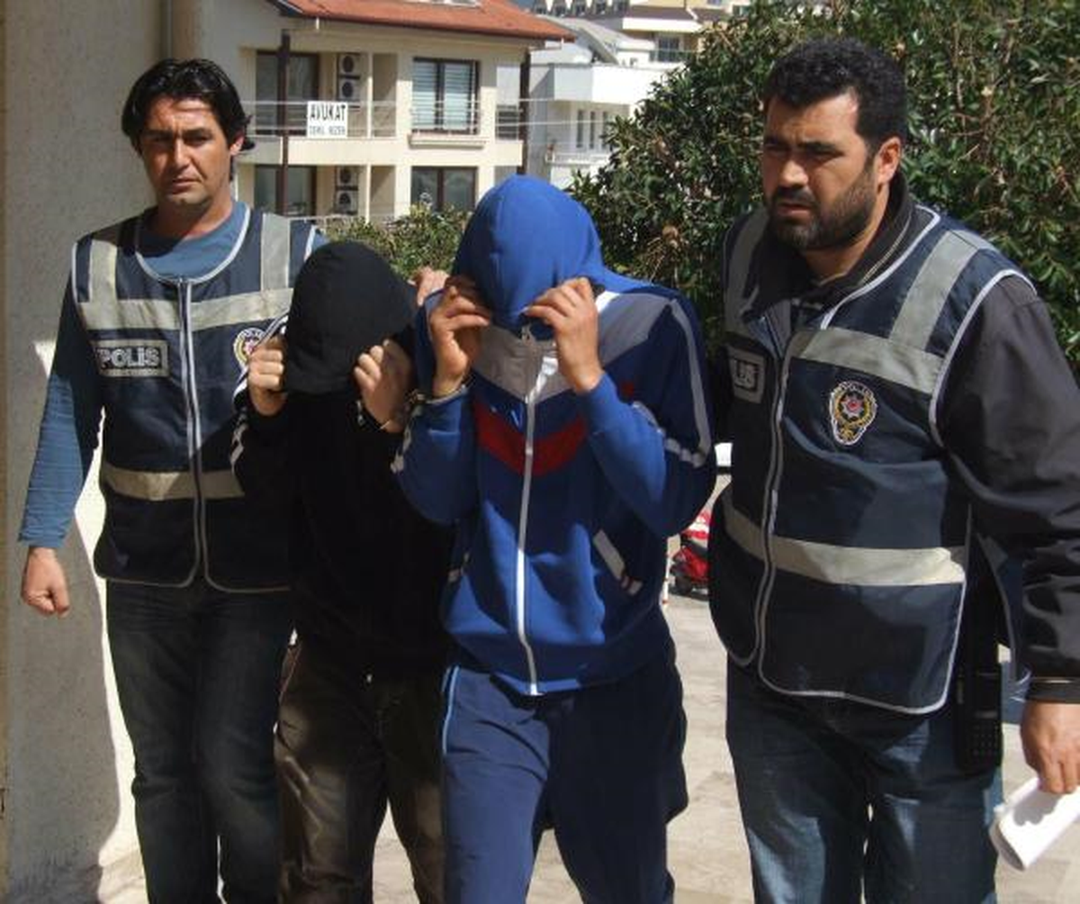 Serbest Kalan İki Hırsızlık Zanlısı, Gasp Mağduru Oldu