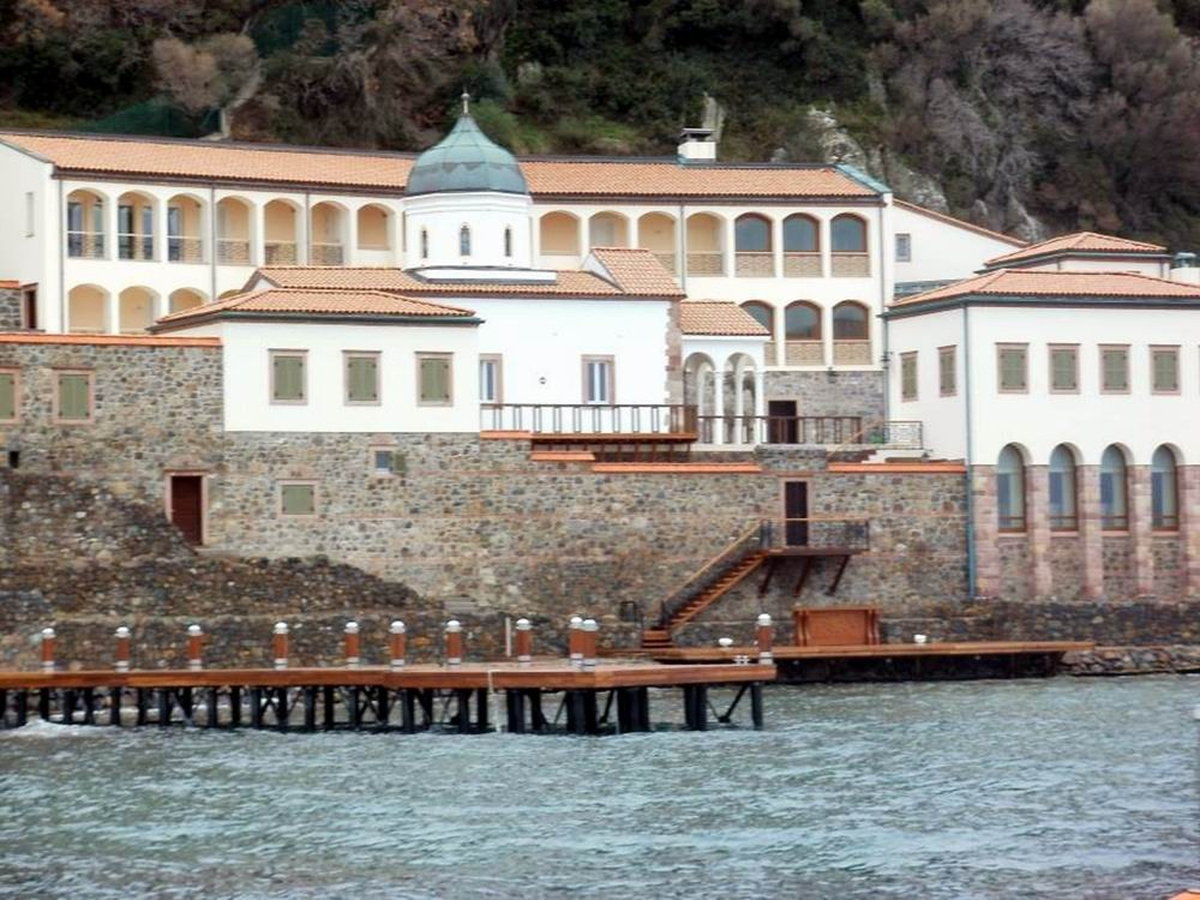 Suzan Sabancı Dinçer Ay Işığı Manastırı İçin Gün Sayıyor