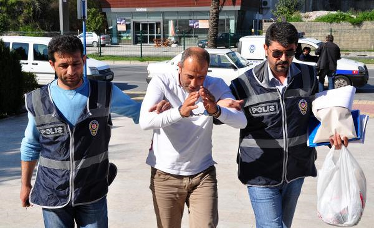 Turistlerin Kredi Kartlarını Çalan Şüpheli Yakalandı