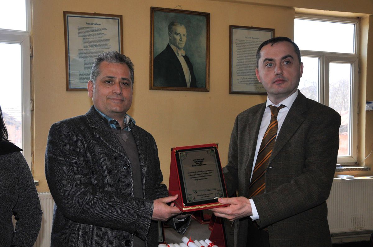 Yeniçepni Köyü\'ne Bin 500 Fidan