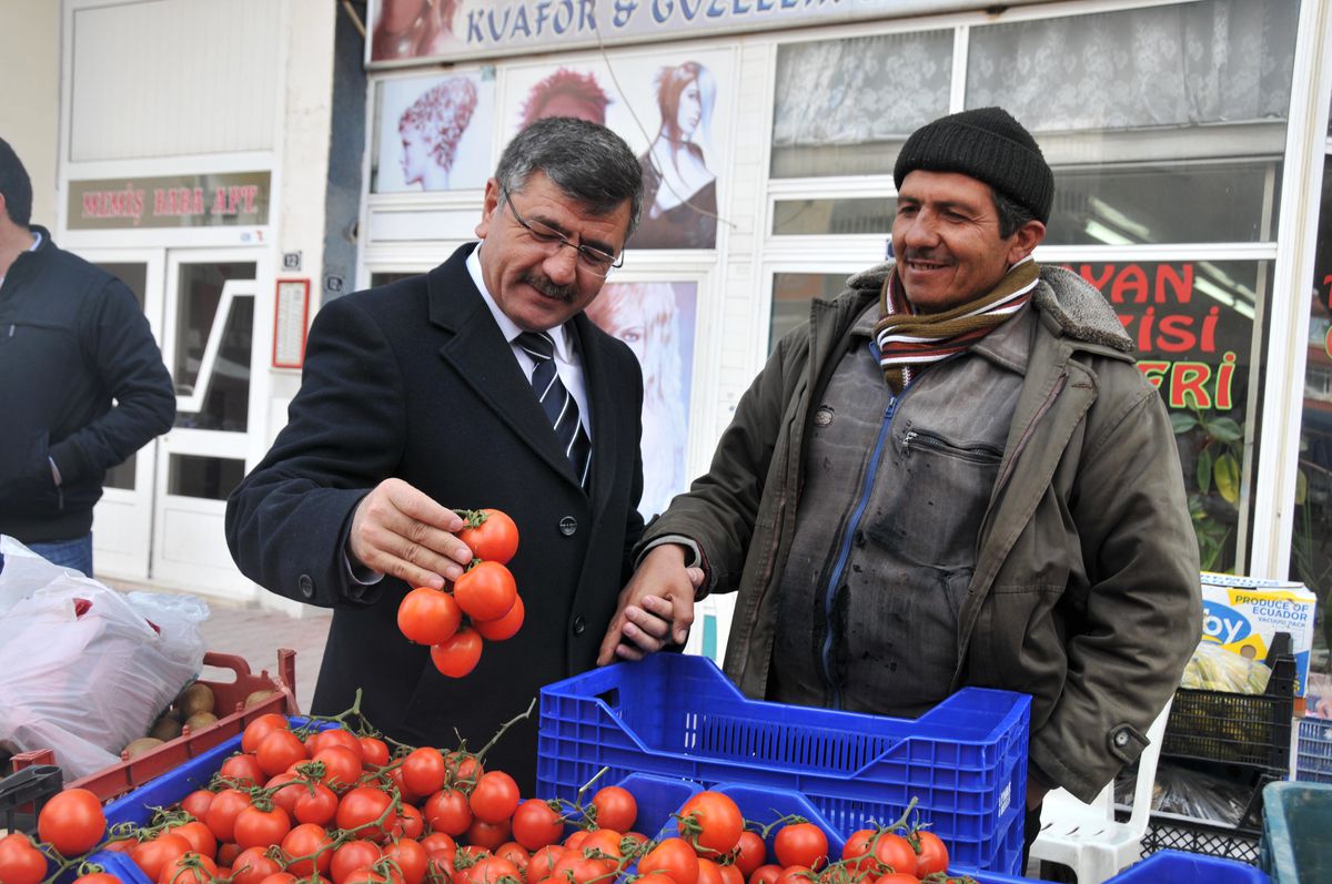 Başkan Akdoğan Esnafları Dinledi