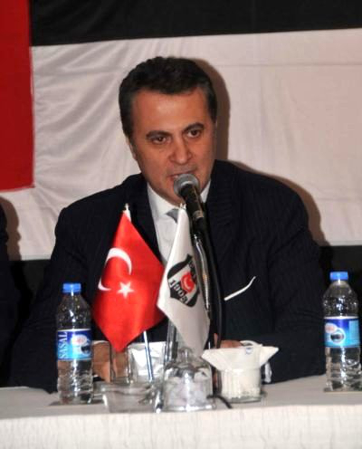 Beşiktaş Kulübü Başkan Adayı Fikret Orman İzmir\'de