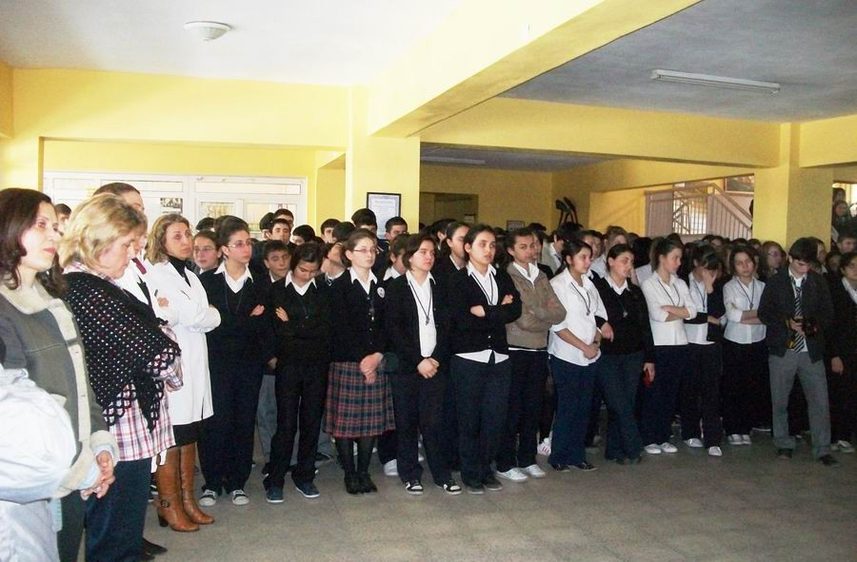 Burhaniye\'de Sağlıkçılar Şehitleri Andı