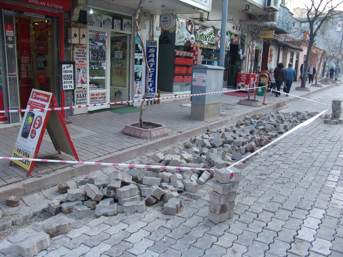 Çan Belediyesi'nden Bozulan Yollara Bakım ve Onarım