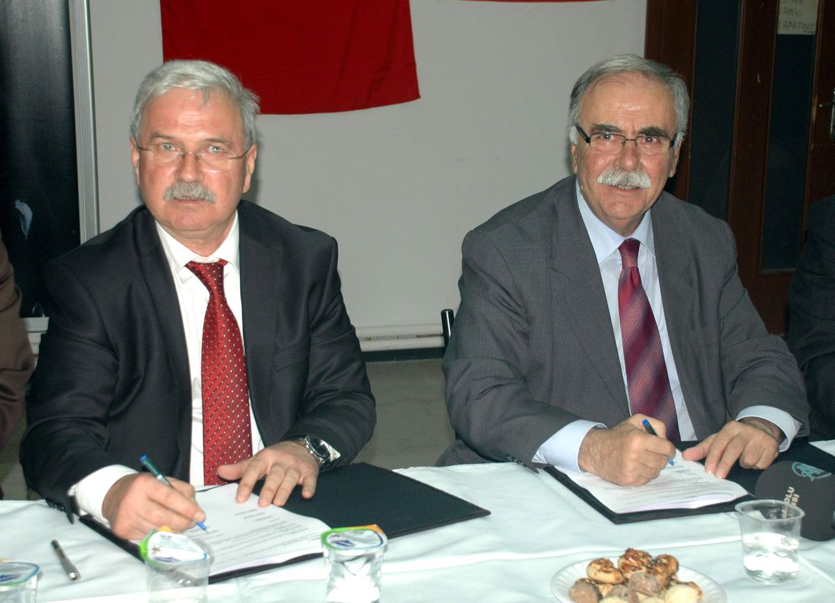 Çanakkale Belediyesi\'nde Toplu İş Sözleşmesi Sevinci