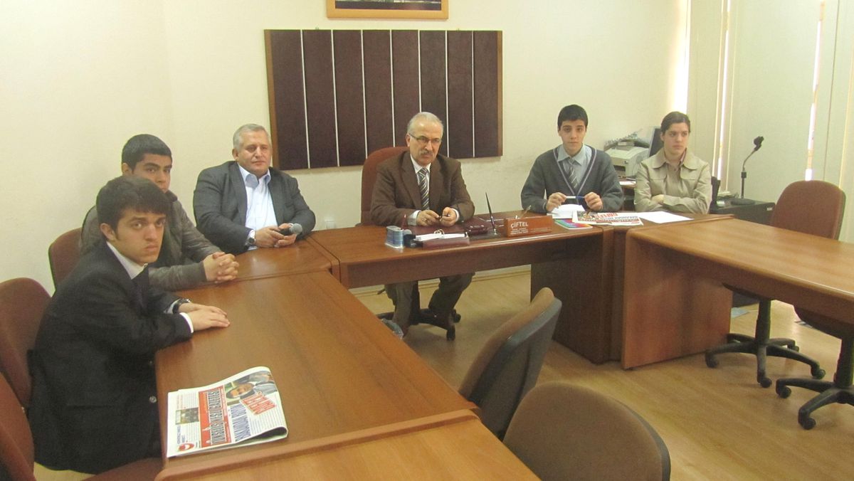 Düzce\'de Okul Meclis Başkanları Toplantı Yaptı