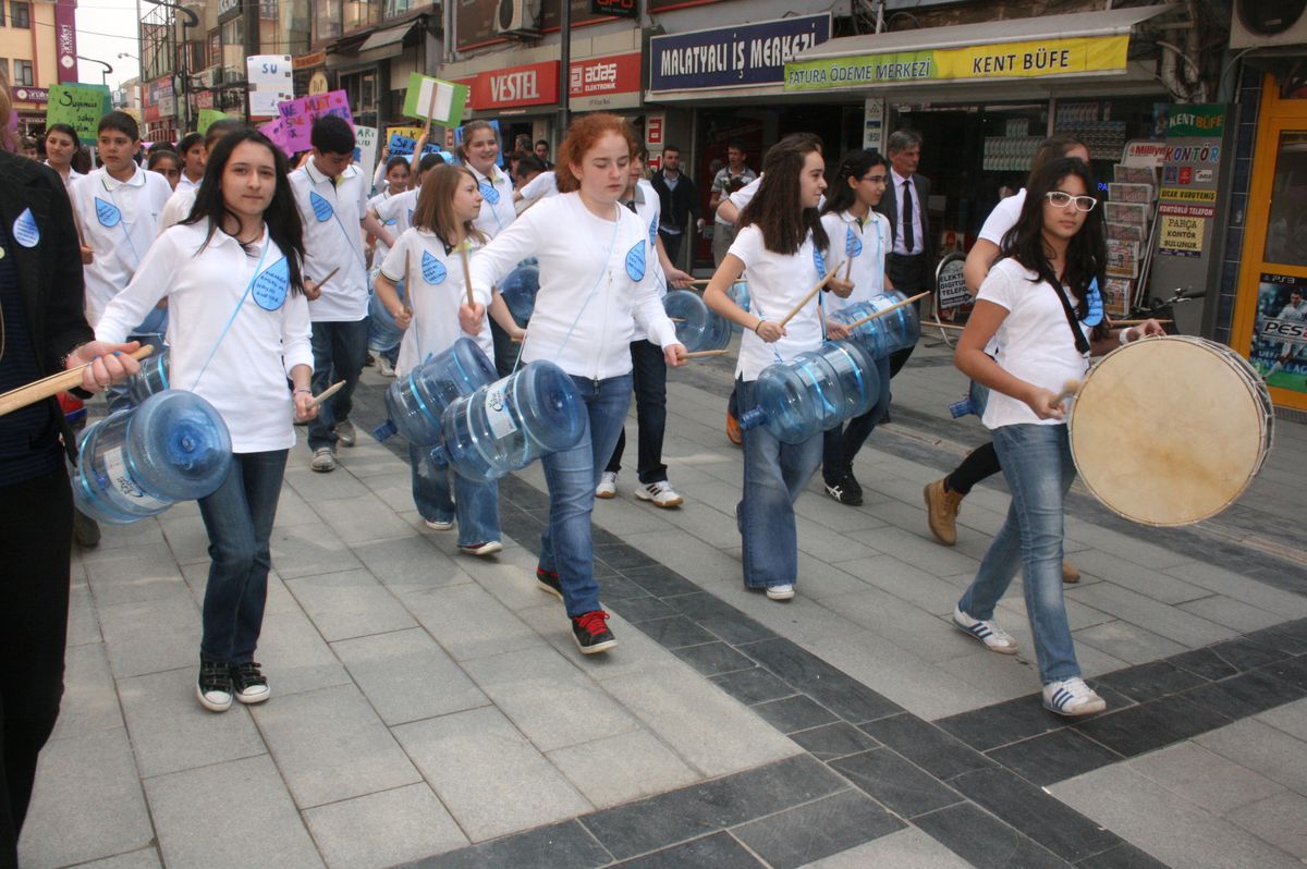 Düzce Doğa Koleji'nden Su Günü Etkinliği