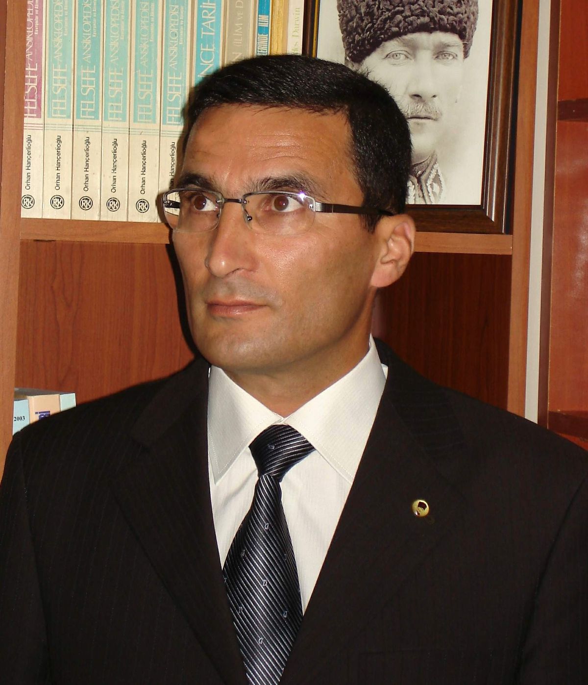 Eğitimiş\'ten Yılmaz\'a Cevap