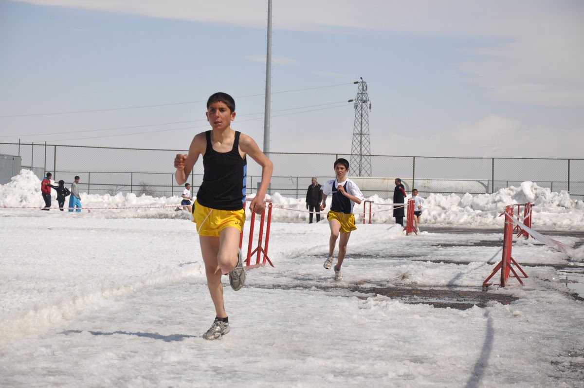 Erzurum\'da Atletizme Teşvik Yarışları Düzenlendi