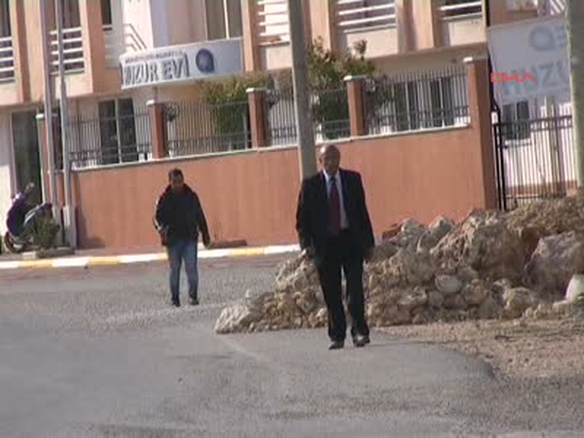 'Kızım Nazlıcan Beni Dolandırdı!'