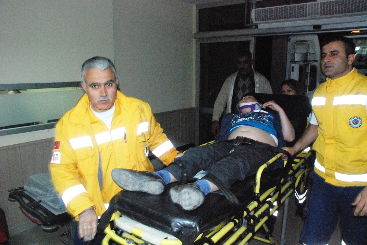 Hastane Dönüşünde Trafik Kazası: 1'i Ağır 4 Yaralı