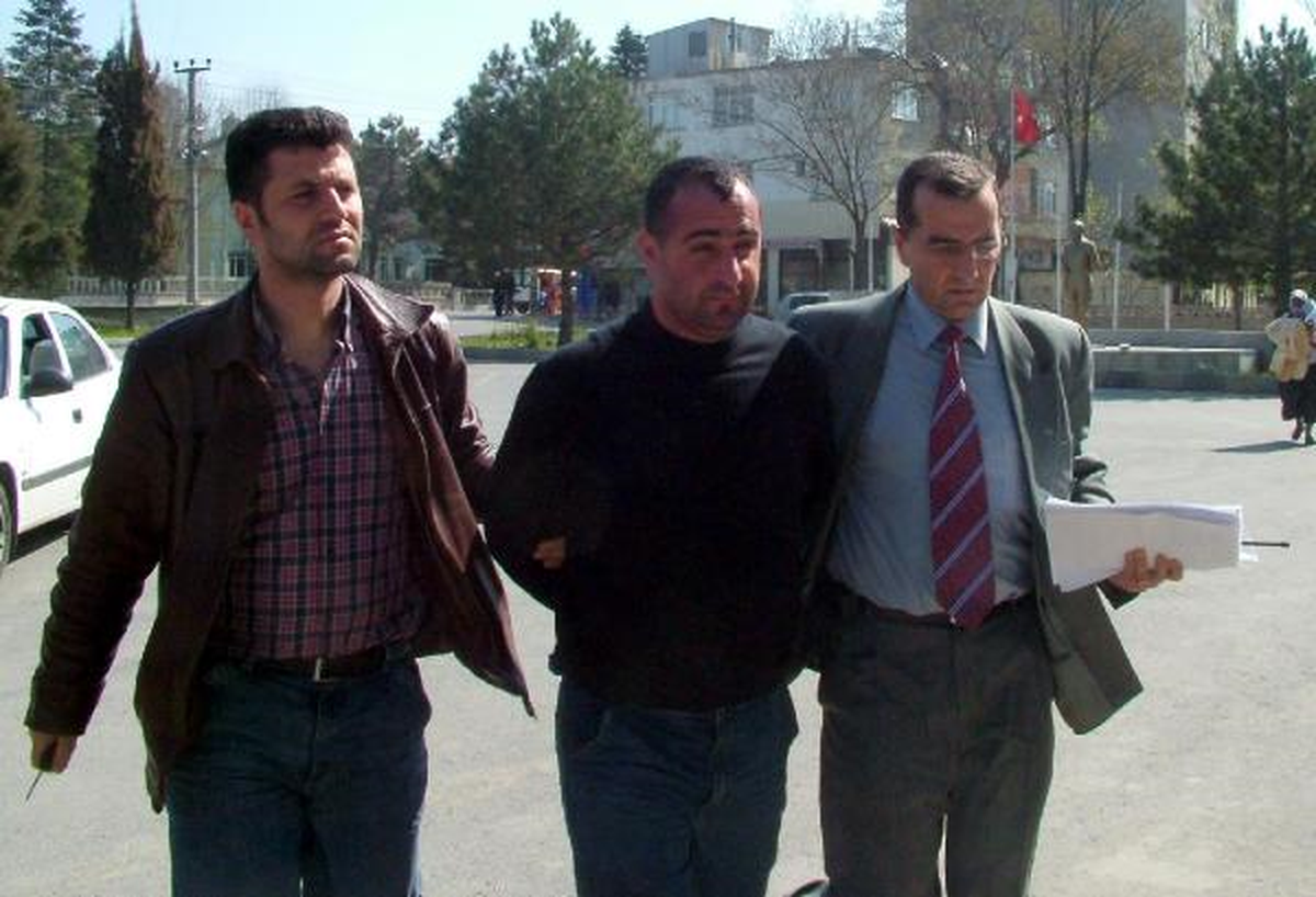 İnfaz Koruma Memuru Katili Cezaevinde İntihar Etti