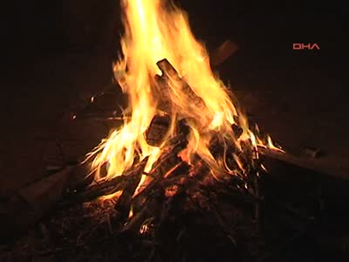 Kosova\'da Renkli Nevruz Kutlaması