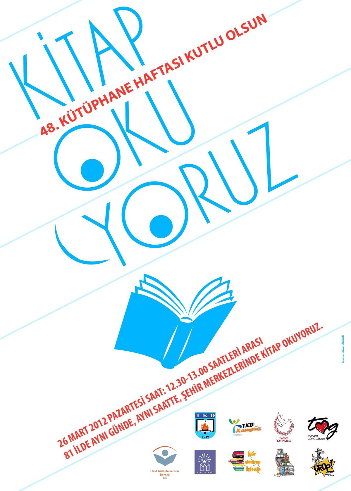 Kütüphane Haftasında Akm Önünde Kitap Okuma Etkinliği