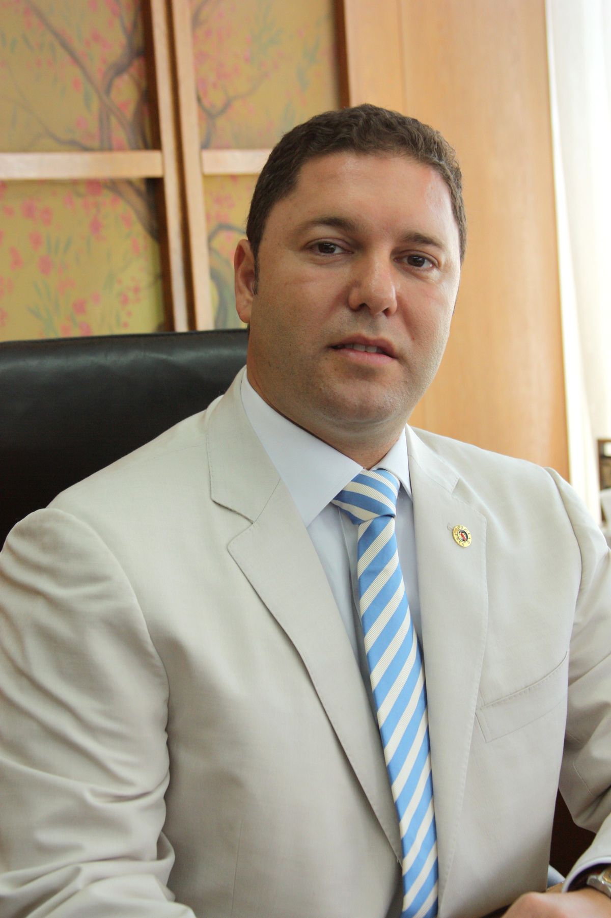 Öner, Tügiad\'da Yeniden Aday