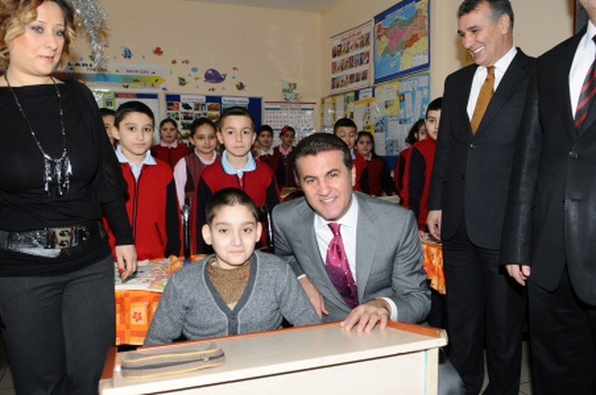 Plastik İçecek Kapakları, Bir Engelli Öğrenciye Umut Oldu
