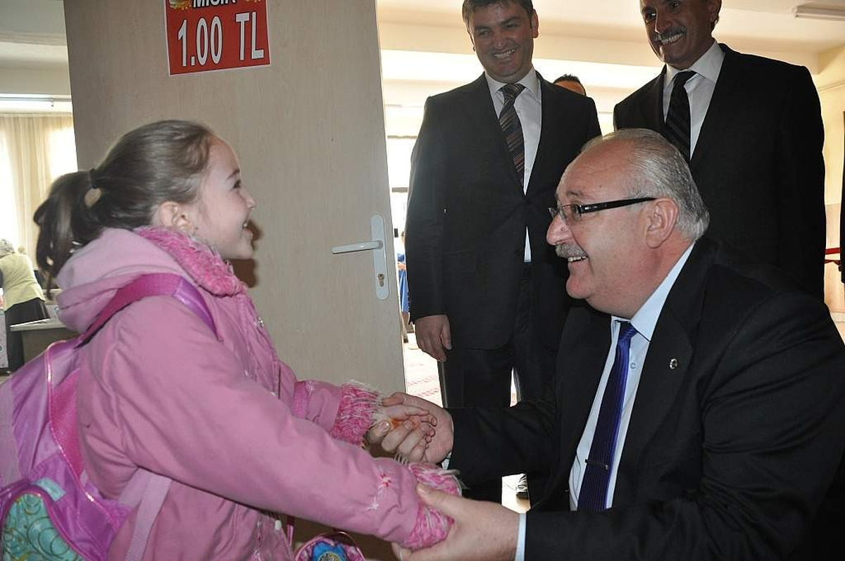 Şahin Ailesinden Eğitime Destek