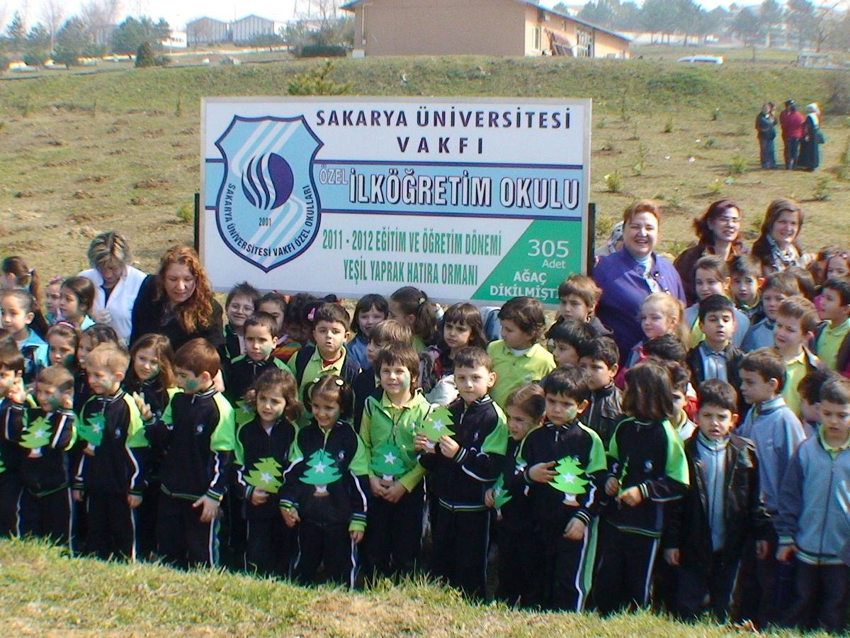 Saü Vakıf Koleji Öğrencileri, Fidan Dikti