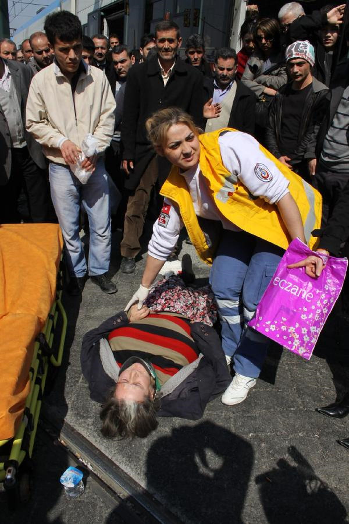 Tramvay Çarptı