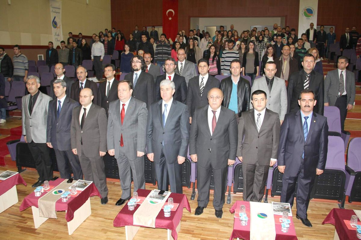 Üniversitede 'Ormansumeteoroloji' Konulu Panel Düzenlendi