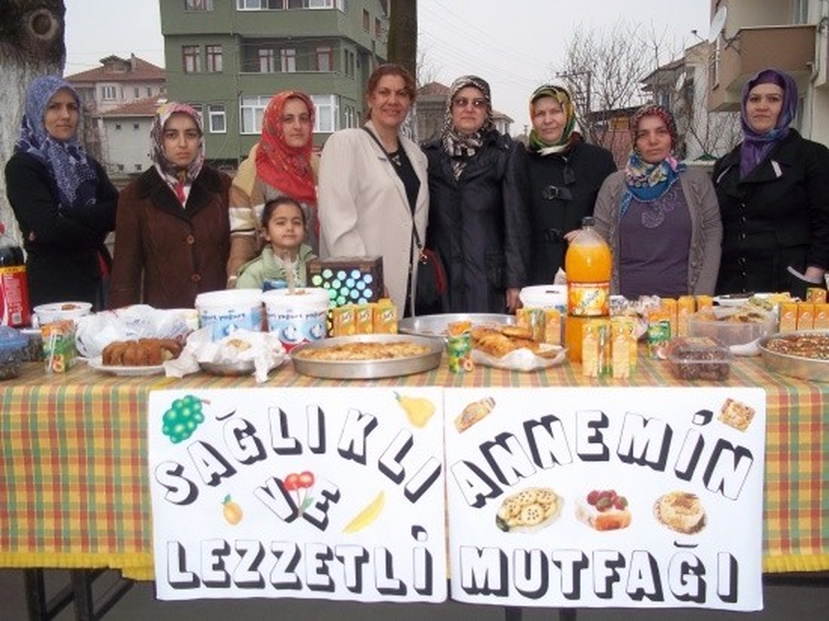 Yunus Emre İlköğretim Okulunda Annemin Mutfağı