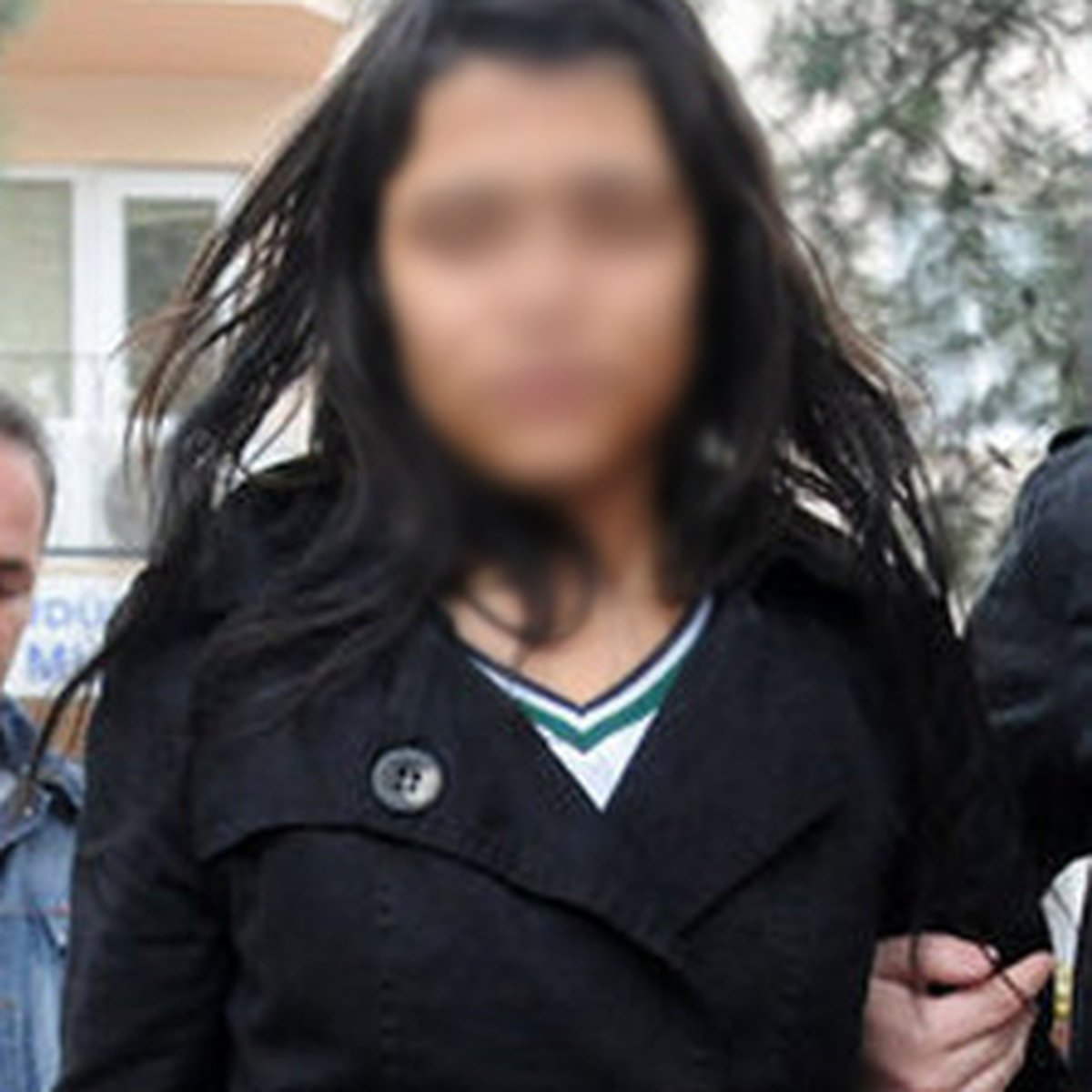 Hem Baba Katili Hem İsyankâr