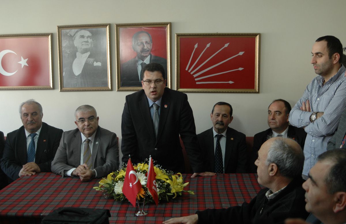 Adnan Kum CHP İlçe Başkanlığına Yeniden Aday