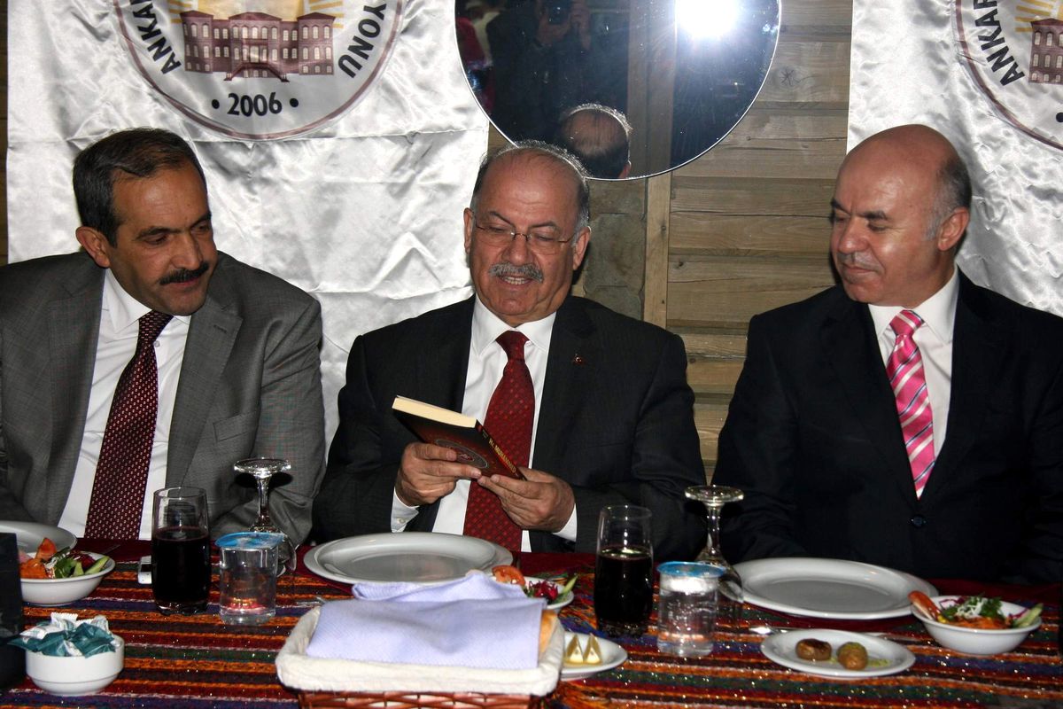 Ankara Sivaslı Dernekler Federasyonu Yemekte Buluştu