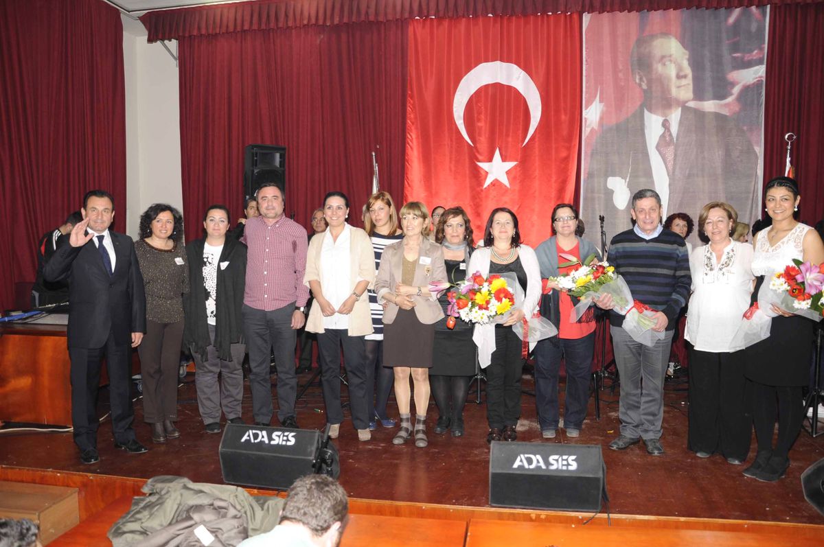 Aşık Veysel Kuşadası\'nda Anıldı