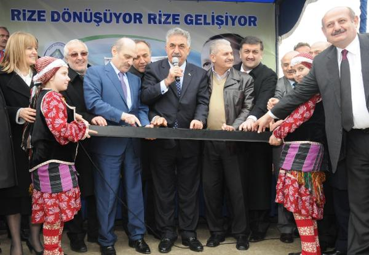 Bakan Yıldırım: 'Hiçbir Kuvvet Bu Ülkenin Birliğine Zarar Veremedi' (2)