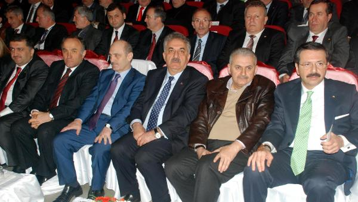 Bakan Yıldırım: \'Hiçbir Kuvvet Bu Ülkenin Birliğine Zarar Veremedi\' (3)
