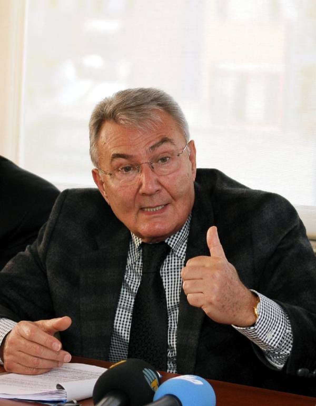 Baykal\'dan 2b Yorumu: Minareyi Çalan Kılıfını Hazırlamış
