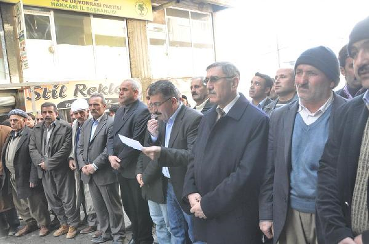 BDP Hakkari İl Örgütü Ahmet Türk\'e Yapılan Saldırıyı Kınadı