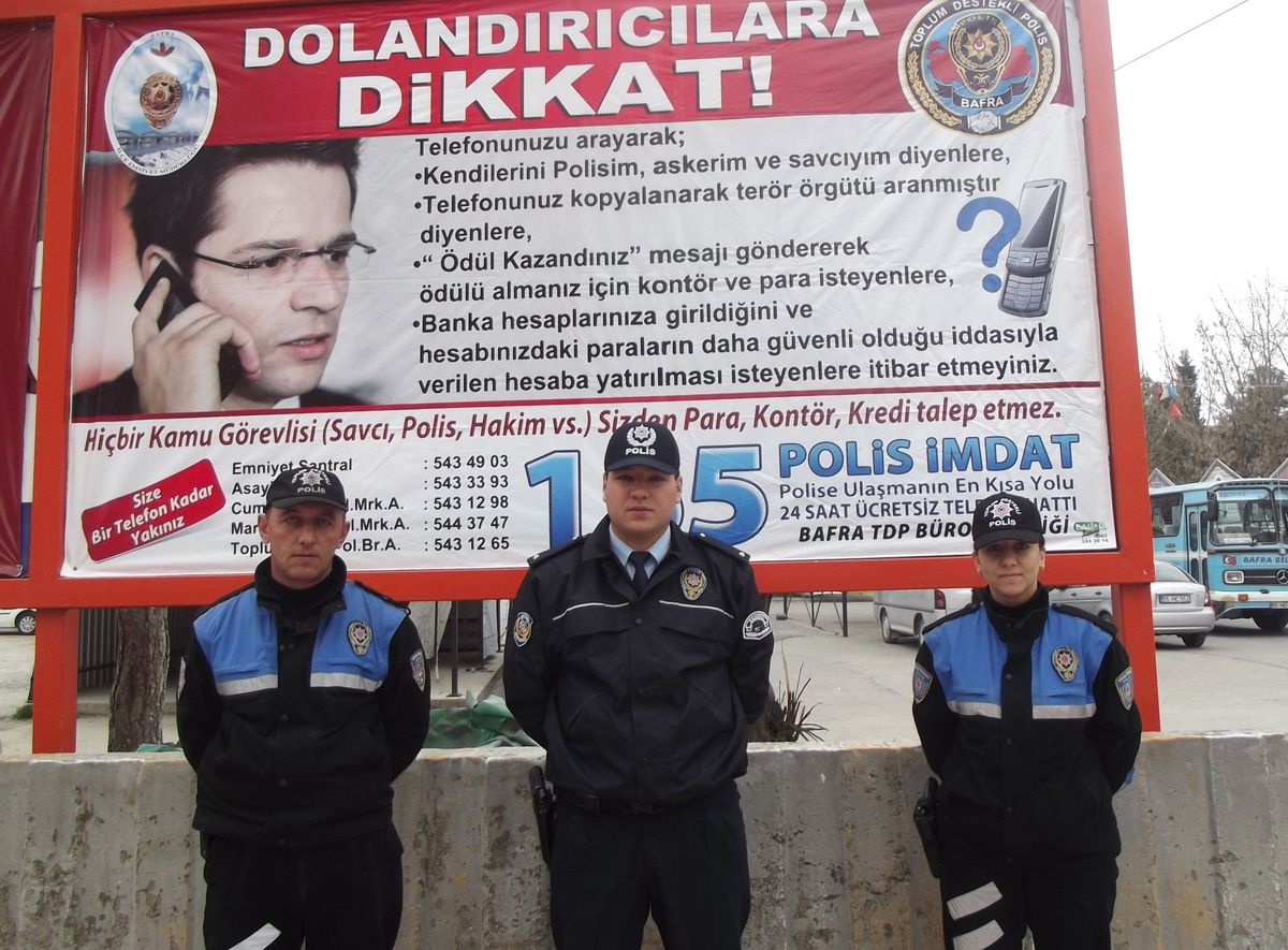 Dolandırıcılara Karşı Uyarı Afişi