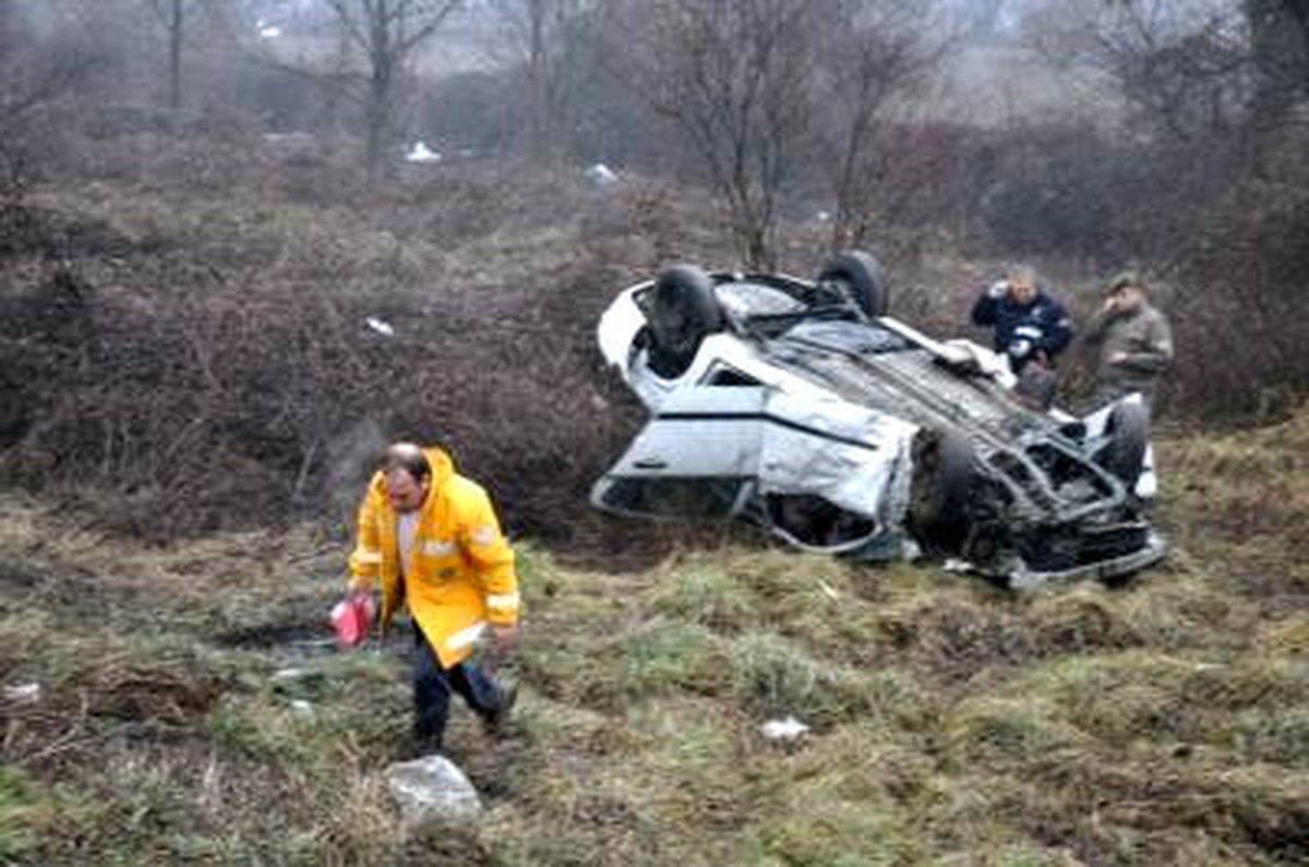 Düzce Tem Otoyolunda Kaza: 1 Ölü, 1 Yaralı