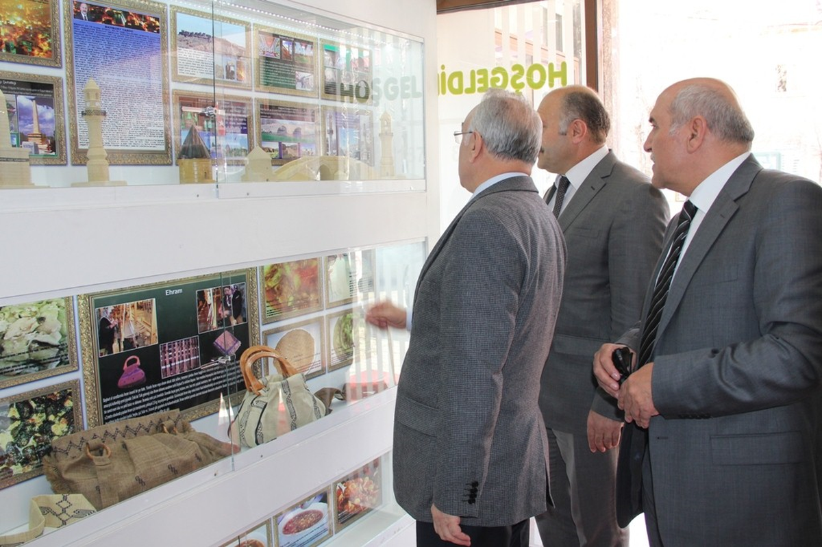 Erzincan Valisi Bayburt Belediyesini Ziyaret Etti