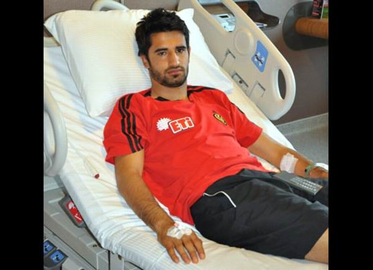 Eskişehirspor\'un Başarılı Futbolcusu Alper Potuk Ameliyat Oldu