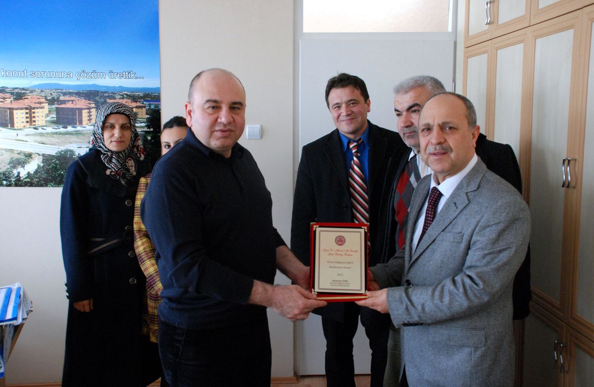 Gediz Kurtuluş İlköğretim Okulu, Başkan Saraoğlu\'nu Ziyaret Etti