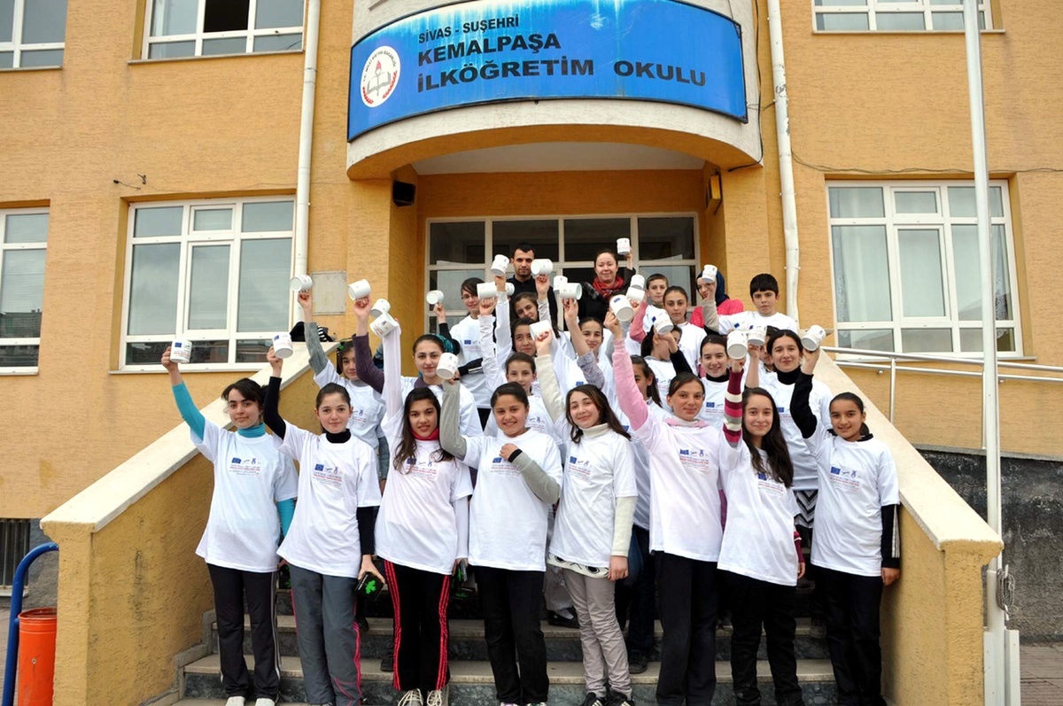 \'Gençler Madde Bağımlılığına Karşı\' Projesi Hayata Geçti